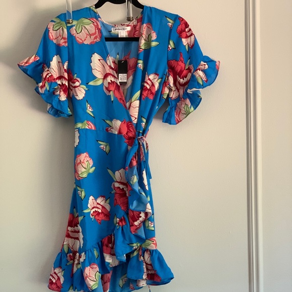 Urban Planet Blue Floral Dress - Picture 1 of 3